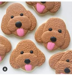 there are many decorated cookies with dogs on them