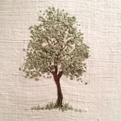 a drawing of a tree with green leaves