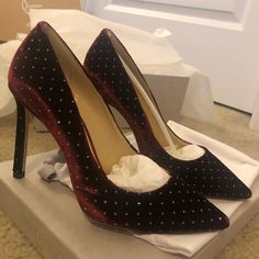 New Jimmy Choo Romy 100 Grape With Glitter Spotted Velvet. Rich Burgundy Color. Size 36 1/2. Added Sole Protectors But Never Worn. Comes With Box And Dustbag. Nonsmoking Home All Proceeds Go To Fund My Son’s Medical Expenses Thank You High Heel Court Shoes With Branded Insole For Party, Red Court Shoes With Branded Heel For Parties, Party High Heel Court Shoes With Branded Insole, High Heel Party Court Shoes With Branded Insole, Designer Closed Toe Court Shoes For Party, Designer Fitted Court Shoes For Party, Designer High Heel Court Shoes For Party, Designer Party Court Shoes With Branded Heel, Elegant Red Glitter Heels