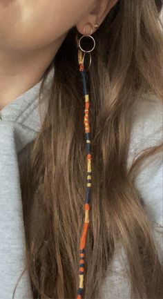 Thread Wrapped Hair, String Hair Wraps Boho, Boho Hair Wrap Short Hair, How To Wrap Your Hair With Thread, Hair Warp Thread, Hair Wraps Thread Ideas Boho, Hair Beads Braids Boho Hippie