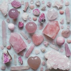 Crystal Vibes, Crystal Aesthetic, Raw Rose Quartz, Pretty Rocks, Crystal Magic, Quartz Sphere, Rocks And Gems, Crystal Grid, Rose Quartz Crystal