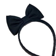 The black hairband bow is the perfect addition to any cosplay outfit, specially the Alice in Wonderland costume. The black bow comes in a headband that fits kids and adults. The black headband is covered in the same cotton fabric the black hair bow is made. The black Alice in Wonderland hair bow measures about 5 by 2.5 inches looking for the Red Snow White Headband Bow? please follow this link: https://www.etsy.com/listing/592846581/snow-white-headband-red-bow-headband?ref=shop_home_active_6 For Black Alice In Wonderland, Gothic Black Headband For Cosplay, Snow White Headband, Alice In Wonderland Hair, Black Bow Headband, Alice In Wonderland Cosplay, Hair Bows Black, Black Hairband, Black Silk Hair Bow