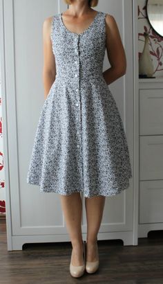 Vestuario Áo Blu, Simple Frock Design, Casual Frocks, Simple Frocks, Frock For Women, Mode Boho, Frock Design, Sewing Ideas, Sewing Dresses