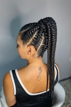 25 Weave Ponytail Hairstyles For All Hair Types: Elevate Your Pony Game | Lookosm New Ponytail Styles, Ponytail Inspiration, Fishtail Ponytail, Side Braid Ponytail, Ponytail Ideas, Hairstyles For All Hair Types, Cornrow Ponytail, Curled Ponytail, Short Ponytail