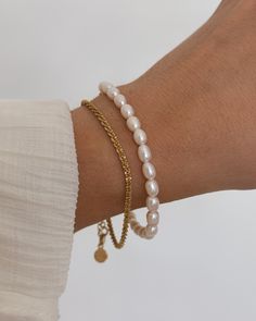 Gold Twist Shimmer Chain Bracelet 18K Gold Plated Stainless Steel Length: approx. 6 - 8 inches (adjustable) Chic Gold Bracelets With Pearl Charm, Pearl And Gold Bracelet Stack, Gold Plated Classic Pearl Bracelet, Gold Plated Pearl Chain Bracelet, Gold Baroque Pearl Bracelet, Pearl Bracelet Stack, Real Pearl Bracelet, Gold Bracelets Stacked, Gold Pearl Bracelet