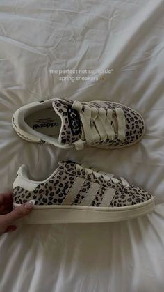 Adidas Leopard, Jogging Leggings, Push Up Leggings, Graffiti I, Tenis Vans, Sneakers Street, Trendy Shoes Sneakers