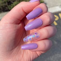 CHANGE DE COULEUR !! EXPÉDITION GRATUITE POUR LES COMMANDES DE PLUS DE 35 $ ! Livré avec tout ce dont vous avez besoin pour préparer et poser les ongles  -Fait main avec du gel -PASSAGE DU VIOLET AU VERT MENTHE - Chaque lot comprend 10 faux ongles -Chaque lot contient 10 faux ongles (veuillez consulter le tableau des tailles). Veuillez indiquer votre taille dans la section « note au vendeur » lors du paiement si vous avez besoin d'une dimension personnalisée pour chaque ongle : pouce, index, mil Purple Butterfly Nails, Purple Fake Nails, Butterfly Press On Nails, Color Changing Gel Polish, Wide Nails, Fake Nails Long, Color Changing Nails, Quinceañera Ideas