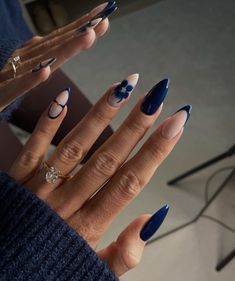 Almond Nails Designs Navy Blue, Berry Blue Nails, Navy Blue Nail Ideas Almond, Navy Blue Gel X Nails, Navy Blue French Tip Nails Almond, Navy Design Nails, Navy Blue Design Nails, Navy Blue Nails Aesthetic, Blue Classy Nails