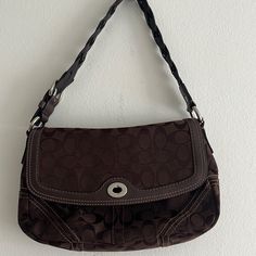 Brown Color Very Nice Bag Coach Vintage Bag, Coach Vintage Handbags, Vintage Coach Bags, Vintage Handbag, Bags Coach, Vintage Coach, Vintage Bags, Fun Bags, Coach Bags