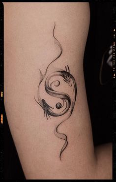 Tattoo Aesthetic Yin Yang Tattoo, Tattoo Ideas Yin And Yang, Yin Yang Symbol Tattoo, Yin And Yang Tattoo Unique, Daoist Tattoo, Dragon Yin And Yang, Yin And Yang Dragon Tattoo, Chinese Style Tattoo For Women, Yin Yang Spine Tattoos For Women