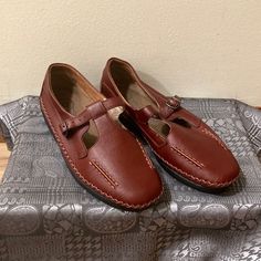 New Without Tags And Box. Beautiful Comfortable Leather Shoes. Burgundy Leather Flats With Round Toe, Burgundy Leather Casual Loafers, Casual Burgundy Leather Loafers, Casual Burgundy Loafers With Leather Sole, Casual Closed Toe Oxfords With Leather Lining, Mary Jane Leather Shoes With Leather Footbed, Casual Leather-lined Closed Toe Oxfords, Casual Oxfords With Leather Lining, Brown Leather Flats With Ortholite Insole