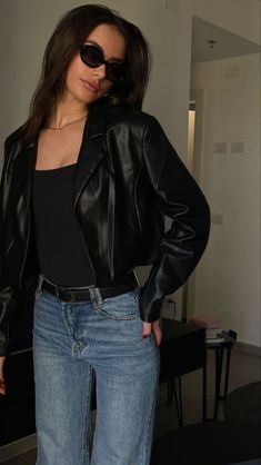 Leather Jacket Outfit, Jacket Outfit, Casual Style Outfits, Looks Vintage, Outfits Casuales, Cute Casual Outfits