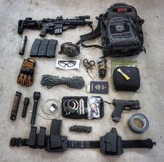 Minimalist Tactical Loadout, Survival Gear Prepardness, Shtf Loadout, Tatical Gears, Cool Tactical Gear, Urban Tactical, Gear Room, Tactical Kit