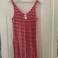 New With Tags, Never Worn. Size Small, Cotton. Message Me For Any Additional Details! Casual Red V-neck Sundress, Gap Casual Cotton Midi Dress, Red Cotton Summer Mini Dress, Red Cotton Mini Dress For Summer, Red V-neck Cotton Mini Dress, Gap Sleeveless Casual Sundress, Casual Sleeveless Sundress By Gap, Gap Summer Sleeveless Dress, Gap Cotton Summer Midi Dress