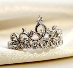 a daughter of a king... 925 Sterling Silver Crown With Crystal Women's Ring - USD $40.95 Charms Pandora, Bracelet Pandora, Princess Ring, Pandora Rings, Silver Crown, Jewelry Outfit, Pandora Bracelets, Pandora Bracelet, Pandora Jewelry