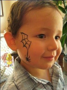 Kids Halloween Face, Spider Face Painting, Easy Halloween Face Painting, Easy Face Painting Designs, Halloween Makeup For Kids, Maquillage Halloween Simple, Web Face, Spider Face, Festival Face Paint