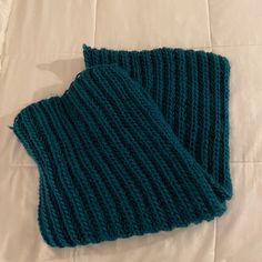 The Cutest Chunky Knit Teal Scarf I Got From A Boutique In Madrid! Super High-Quality And Still New With Tags. Chunky Knit Scarf, Teal Scarf, Chunky Knit Scarves, Knit Scarf, Chunky Knit, The Cutest, Scarf Wrap, Scarf Accessory, Madrid