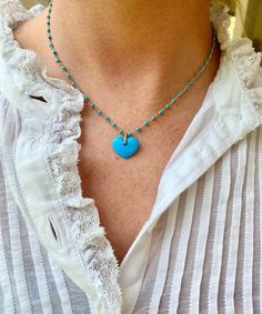 This beautiful necklace with genuine stones adds a delicate touch of color. Wear it alone or pair it with one of our pendants for a dreamy summer necklace.