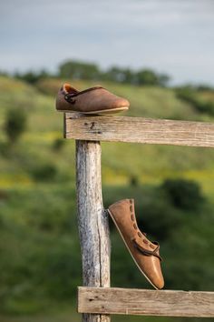 Short everyday medieval shoes "Bivouac" Medieval Shoes, Medieval Boots, Historical Shoes, Flat Leather Boots, Medieval Garb, Fancy Accessories, Leather Flats Women, Ren Fest, Medieval Style