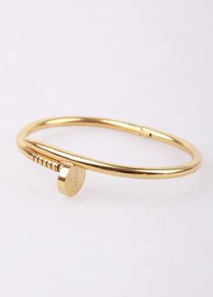 Classic design bracelet that goes well with your outfit. Chic Gold Bracelets With Oyster Detail, Elegant Adjustable Stainless Steel Heart Bracelet, Luxury Everyday Metal Bracelets, Gold Stainless Steel Bracelets As Fashion Accessory, Gold Stainless Steel Bracelet As Fashion Accessory, Classic Rose Gold Metal Bracelets, Classic Gold Jewelry As Fashion Accessory, Chic Formal Bracelets With Oyster Detail, Gold Bracelet Strap Jewelry