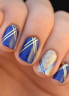 30 + Stunning Cobalt Blue Nails For Elegant Ladies – OSTTY Wvu Nails, Purple And Gold Nails Designs, Nail Art Bleu, Manicure Monday, Prom Nail Designs, Nail Art Stripes