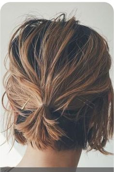 Simple Hairstyles For Short Hair, Simple Hairstyles, Bun Styles, Short Hair Trends, Hairdos For Short Hair, Short Hair Tutorial, Hair Trend, Hairstyles For Short Hair, Short Hair Styles Easy