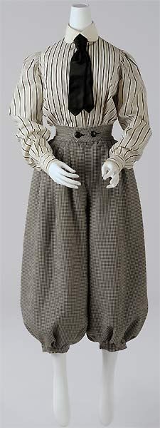 fig.: Female costume for cycling (Radfahrkostüm), ca. 1900. Photo: Christin Losta. Copyright: Wien Museum. Edwardian Bicycle Outfit, Edwardian Sportswear, Punk Female, Vienna Museum, Female Costume, 1900s Fashion, 1910s Fashion, 20th Century Fashion