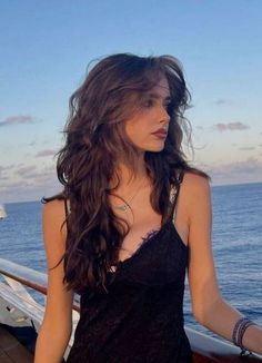 Hair Inspiration Long, Wavy Haircuts, Haircuts For Wavy Hair, 90s Hairstyles, Long Wavy Hair, Cut My Hair, Long Hair Women, French Braid, Long Hair Cuts