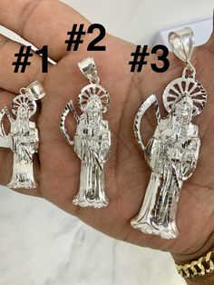 ● 925 Sterling Silver Santa Muerte Religious Solid Italian Silver Medal Pendant Charm Santa Muerte Grim Reaper Jewelry ●Metal Pendant : 925 Sterling Silver ●Purity : 925 Authenticity stamp ●Made in : Italy ●Type : Santa Muerte ● Religious Pendant ●Condition : Brand New ●Complimentary Premium Jewelry box included ●Free Shipping within U.S.A Be sure to hit "favorite" on the right so it remains on your favorites list and/ or add to your wishlist(s). BUY GENUINE GOLD JEWELRY WITH 100% CONFIDENCE  Pl Premium Jewelry, Favorites List, Jewelry Metal, Stamp Making, Grim Reaper, Metal Pendant, Metal Jewelry, Favorite Things List, Favorite Jewelry