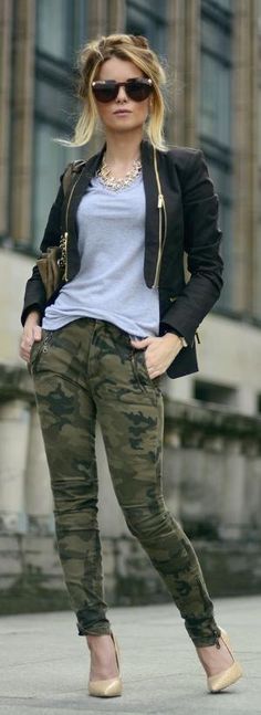 Army Green Camo Jeans by beatrice Army Pants, Elegante Casual, Military Style, Mode Style