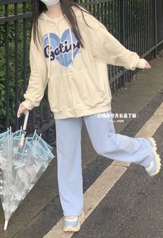 Spring Clothes Aesthetic, Comfy Korean Outfits, Hoody Outfits, Clothes Teen, Outfit Ideas Spring, Knitted Cardigans, Comfy Clothing, Pretty Aesthetic, Drama Songs