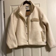 Women’s North Face Relaxed Fit With Cragmont Fleece Jacket. Color: Bleached Sand/Hawthorn Khaki Never Worn, No Rips Or Tears 100% Polyester Left Chest Pocket With Velcro Closure Full Snap Closure 2 Waist Pockets Cozy Winter White Outerwear For Outdoor, Cozy Winter White Outdoor Outerwear, Beige Fleece Jacket With Pockets For Cold Weather, Beige Fleece Jacket For Fall, The North Face Fleece Outerwear For Cold Weather, Beige Fleece Outerwear With Pockets, Cream Long Sleeve Outerwear For Outdoor, The North Face Fleece Jacket For Fall, The North Face Winter White Outerwear