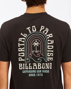 A closet essential, the Billabong Portal Short Sleeve T-Shirt is made from premium lightweight jersey so you can wear it all day long. Featuring custom prints at the chest and back for a bold look, this men’s short sleeve t-shirt is finished off with a crewneck collar,heat seal neck label, and side seam flag label for an effortless fit. Features: Men’s Short Sleeve T-Shirt. Fabric: Premium combed ring spun jersey. Lightweight feel. Short sleeves. Crewneck. Logo artwork screen print at chest and Surf Logo, Logo Artwork, Billabong Men, Surf Tee, Surf Tshirt, Closet Essentials, Surf Outfit, Beach T Shirts, Billabong