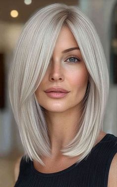 Shoulder Length Hair With Side Fringe, Shoulder Length Hair With Bangs Side Part, Sophisticated Haircuts For Women, Hair Bob With Layers, Long Bob With Side Swept Bangs, Haircut Straight Hair Short, Face Framing Lob, Hair Styles For Fat Face, Medium Length Platinum Blonde Hair