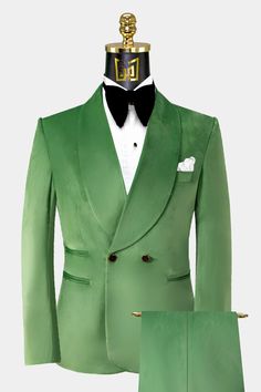 This double-breasted green velvet tuxedo makes an excellent addition to any modern gentleman’s formal wear collection. When you want to make a fashionable entrance into your next formal affair, this stunning green velvet suit helps you to do just that. Take your formal wardrobe to the next level when you add this classic ensemble to your collection. Finely crafted from high-quality velvet, the slim-fit green velvet dinner jacket is fully lined and has three exterior pockets. The deluxe light gre Emerald Tuxedo, Men In Tuxedos, Green Velvet Tuxedo, Fantasy Suit, Drawings Of Men, Green Velvet Suit, Mario Wedding, Tuxedo Groom, Creative Black Tie