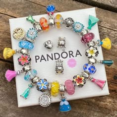 Mary Olsen, Disney Pandora Bracelet, Aesthetic Bracelet, Pandora Bracelet Charms Ideas, Pandora Bracelet Designs, Pandora Jewelry Charms, Remove Bg, Pretty Jewelry Necklaces, Disney Charms