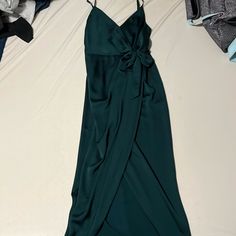 Shona Joy Luxe Dress Wrap Front With Tulip Hem Formal Gown Emerald Green. Never Worn White Linen Maxi Dress, Knot Maxi Dress, Luxe Dress, Shona Joy Dress, Gathered Maxi Dress, Pink Slip Dress, Ruched Maxi Dress, Shona Joy, Tie Maxi Dress