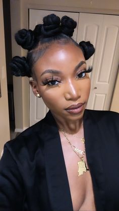 Braided Pinup Hairstyles For Black Women, Bantu Knots Wig Hairstyles, Bantu Knot Mohawk, Military Hairstyles For Black Women, Bantu Knots Taken Out, Graduation Hairstyles, Beautiful Natural Hair, Natural Hair Updo