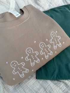 Matching Sweaters For Couples Christmas, Christmas Embroidery On Clothes, Gingerbread Christmas Sweater, Christmas Sweatshirts Cricut, Christmas Hand Embroidery Sweatshirts, Embroidery Designs Crewneck, Men’s Embroidered Sweatshirt, Embroidery Crewneck Ideas