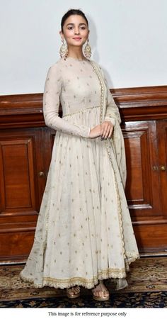 Buy Bollywood Sabyasachi Inspired Alia bhatt Kalank movie promotion anarkali in UK, USA and Canada Trendy Anarkali Designs, Simple Mehndi Outfit, White Anarkali, Designer Anarkali Dresses, Latest Designer Dresses, Wedding Lehengas, Indian Bride Outfits