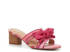 Saw this at DSW! Spring Bow Sandals With Block Heel, Feminine Bow Sandals With Block Heel, Summer High Heels With Pink Bow, Pink Feminine Sandals With Bow, Feminine Pink Sandals With Bow, Feminine Summer Heels With Bow, Pink Bow High Heels For Summer, Vintage Kelly, Bridal Wedding Shoes