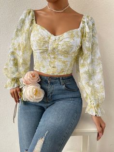 Crop Top Outfits Design, Floral Print Top Designs, Floral Picnic Dress, Crop Top Ideas For Women, Crepe Top Styles, Cute Picnic Outfits Summer, Crop Top Long Sleeve Outfit, Classy Crop Top Outfits, Pretty Tops For Women Classy