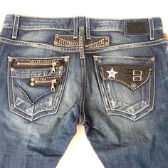 Robins Jeans From Los Angeles Low Rise, Straight Cut Leg, Studded Flap And Embroidery Jean, Brand New And Unworn! Model: D5581 Bk Cke Tabacco - Cut 602023 Msrp: $450.00 Size 38" Robin Chretien, Founder And Designer Of Robin's Jean Was Born In Lyon, France Where He Grew Up Immersed In A Creative Environment. His Mother, A Talented Fashion Designer, And His Father, An Artist, Always Encouraged Their Sons' Creative Endeavors And Dreams. At Age Fourteen, Robin Wore His First Pair Of Jeans Which Were Robin Jeans Mens, Stud Jeans, Robins Jeans, Swag Clothes, Snake Print Pants, Robin Jeans, Rhinestone Jeans, Jeans Pant, Denim Jeans Fashion