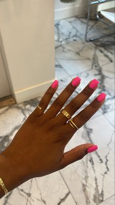 Dark Pink Short Nails, Short Gel Nails Black Women, Short Nails Dark Skin, Burgundy Acrylic Nails, Color Manicure, Stylish Nails Designs, Smink Inspiration, Simple Gel Nails, Work Nails