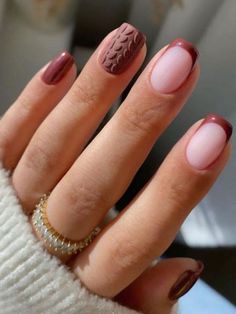 Brown French tips accented with sweater texture Brown Nail Designs, Nail Designs Ideas, Unghie Sfumate, Brown Nail, Brown Nails Design, Unghie Nail Art, Art Designs Ideas, Beauty Hacks Nails, Fall Manicure