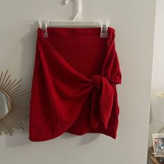 Never Worn Nwot Chic Red Skort, Red Mini Skirt For Day Out, Chic Red Skort For Party, Casual Red Bottoms For Date Night, Red Mini Skirt For Date Night, Chic Red Skort For Night Out, Red Lined Skirt For Day Out, Red Skirt For Spring Date Night, Red Skirt For Date Night In Summer