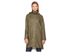 Ilse Jacobsen Lightweight True Rain Loose Fitting Trench Coat - Women's Coat : Army : Keep things light and fun in this Ilse Jacobsen Lightweight True Rain Loose Fitting Trench Coat! Softshell fabric: • Two-layer softshell features a woven outer bonded to an inner fleece face. • Poly-woven shell offers a 5,000 mm waterproof / 5,000 g/m²/24 hr breathability rating. • Pairs with a Teflon DWR coating that improves waterproof protection. • Fully taped inner seams. • Inner fleece face is brushed, inc 1996 Retro Nuptse Jacket, Retro Nuptse Jacket, Army Women, Ilse Jacobsen, Trench Coats Women, Women's Coat, Military Jacket, Coats For Women, Trench Coat