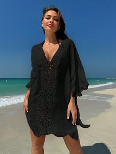 Negro  Collar manga francesa Tela tricotada Liso  Embellished No-Elástico Beachwear Dresses With Split For Beach Cover-up, Black V-neck Swimwear For Vacation, Black V-neck Beach Dress For Summer, Holiday V-neck Beach Dress, Black V-neck Beach Dress For Poolside, Beach Cover-up Dresses With Split, Split Beach Cover-up Dress, Split Beach Dress Cover-up For Beach Season, Black V-neck Beachy Swimwear