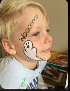 Easy Face Painting Designs Halloween, Ghost Makeup Kids, Ghost Face Painting Easy, Halloween Makeup Kids Easy, Spooky Face Paint, Halloween Face Paint For Kids, Ghost Face Painting, Kids Face Painting Easy