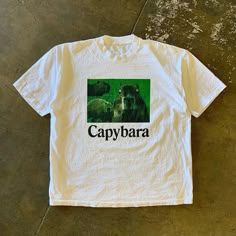 Capybara Shirt, Funky Shirts, Shirts Summer, Weird Shirts, Cool T Shirts, Cool Shirts, Fashion Inspo Outfits, Style Me